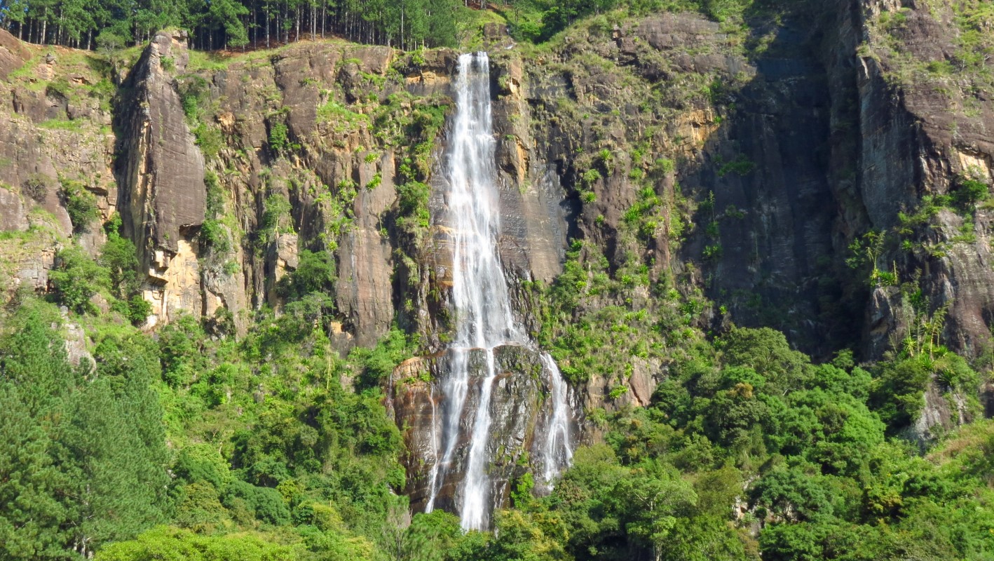 Bambarakanda_Waterfall